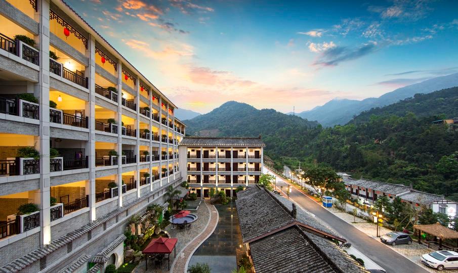 云浮四星级酒店最大容纳80人的会议场地|广东天露山旅游度假区的价格与联系方式
